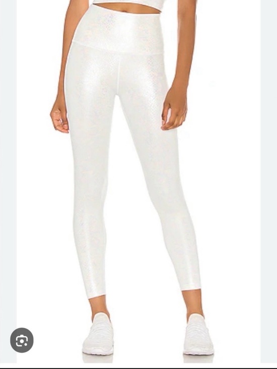 Beyond Yoga Other - Beyond Yoga Viper First Class Leggings in White Viper